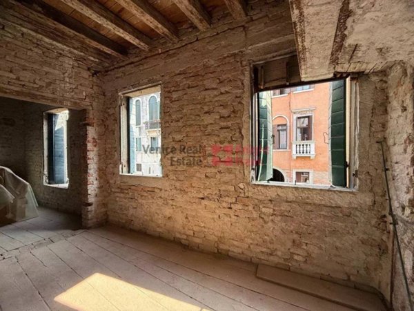 appartamento in vendita a Venezia