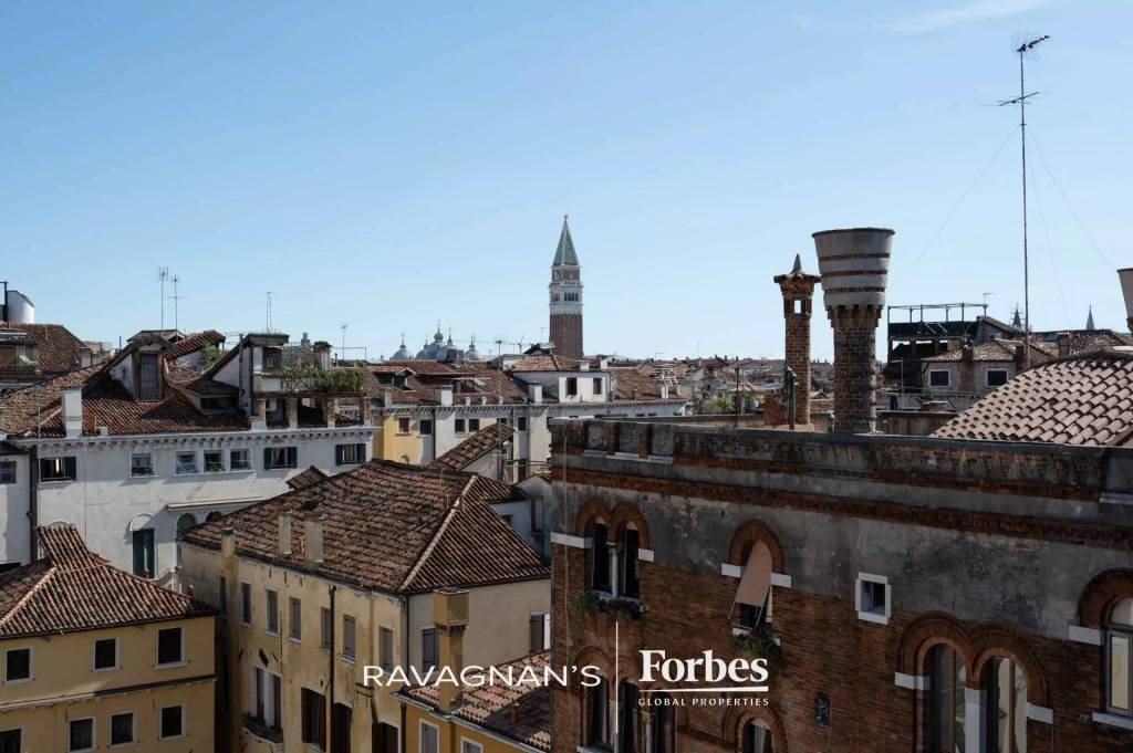 appartamento in vendita a Venezia in zona Murano