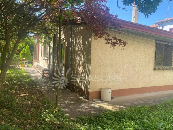 casa indipendente in vendita a Venezia in zona Carpenedo