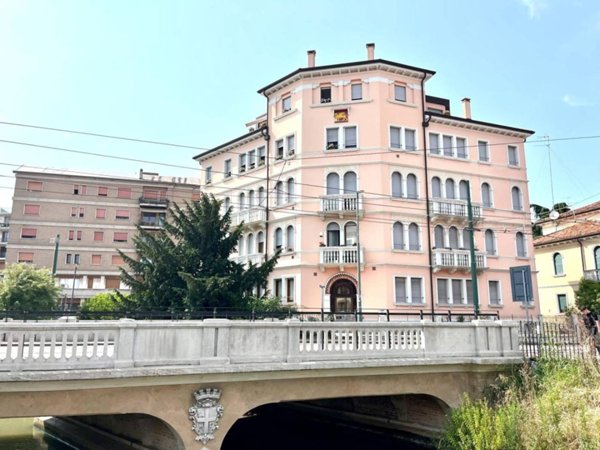 appartamento in vendita a Venezia in zona Mestre