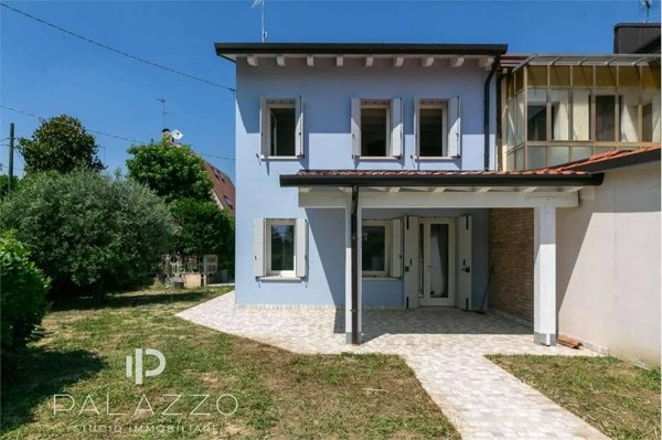 casa indipendente in vendita a Venezia in zona Trivignano