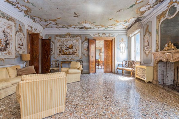 casa indipendente in vendita a Venezia in zona Sestiere Santa Croce