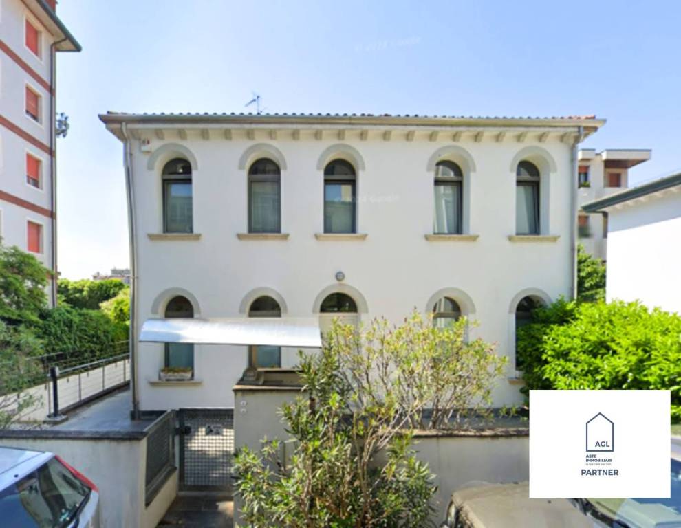 casa indipendente in vendita a Venezia in zona Mestre