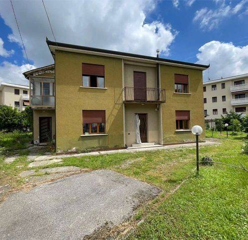 casa indipendente in vendita a Venezia in zona Mestre