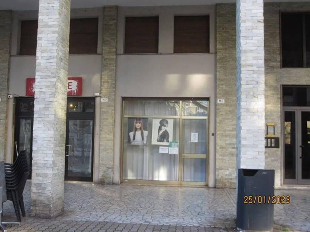 negozio in vendita a Venezia in zona Marghera