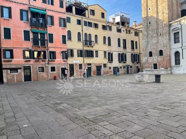 appartamento in vendita a Venezia in zona Sestiere San Polo