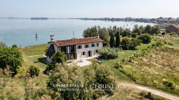 casa indipendente in vendita a Venezia in zona Pellestrina
