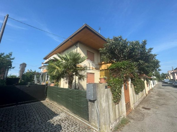 appartamento in vendita a Venezia in zona Zelarino