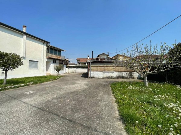 casa indipendente in vendita a Venezia in zona Zelarino
