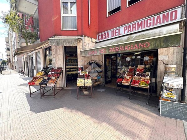 negozio in vendita a Venezia in zona Marghera