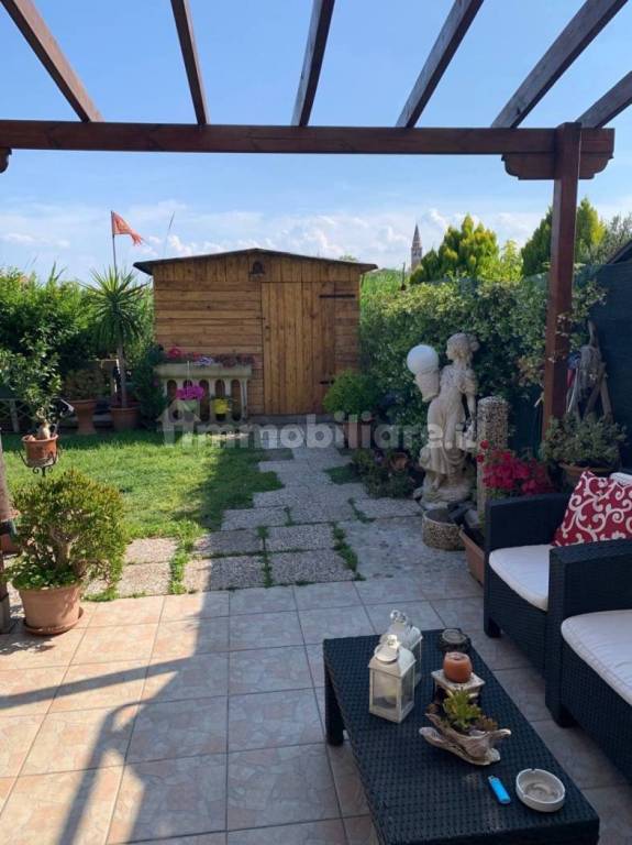 casa indipendente in vendita a Venezia in zona Pellestrina
