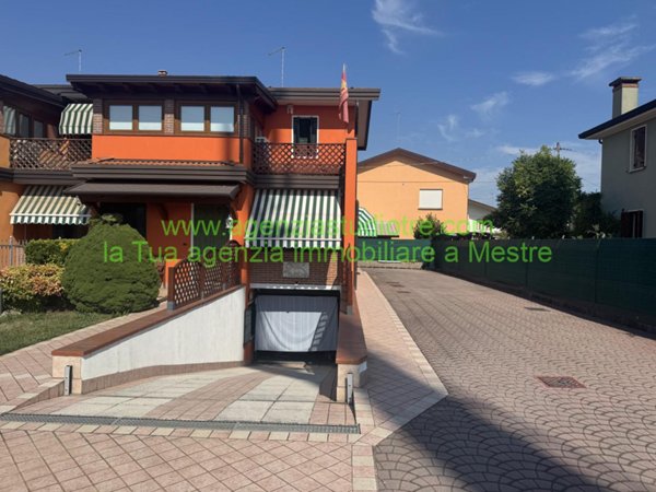 casa indipendente in vendita a Venezia in zona Zelarino