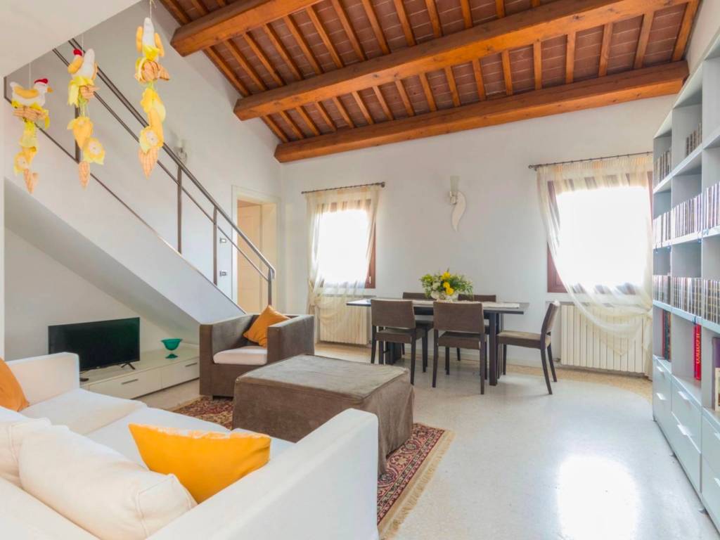 appartamento in vendita a Venezia in zona Sestiere Cannaregio