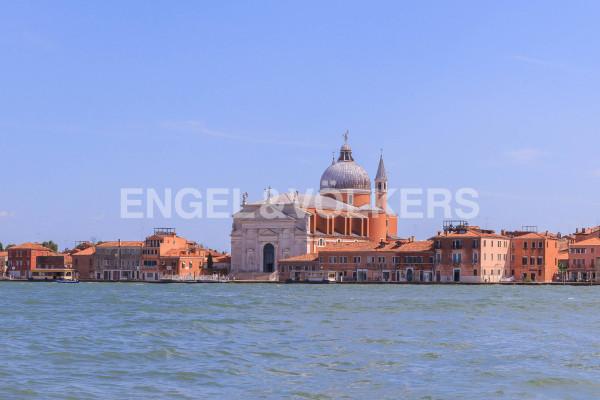 appartamento in vendita a Venezia in zona Sestiere Dorsoduro
