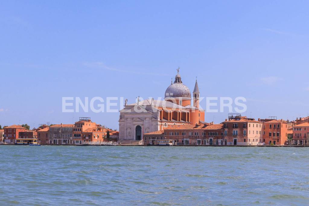 appartamento in vendita a Venezia in zona Sestiere Dorsoduro
