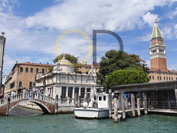 negozio in vendita a Venezia in zona Sestiere San Marco