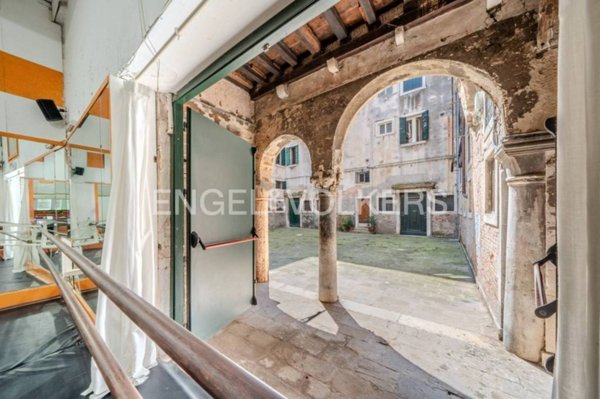 appartamento in vendita a Venezia