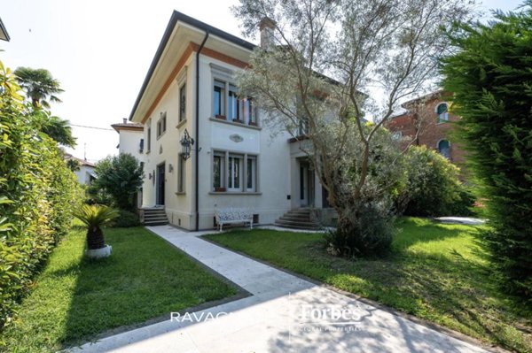 casa indipendente in vendita a Venezia in zona Pellestrina