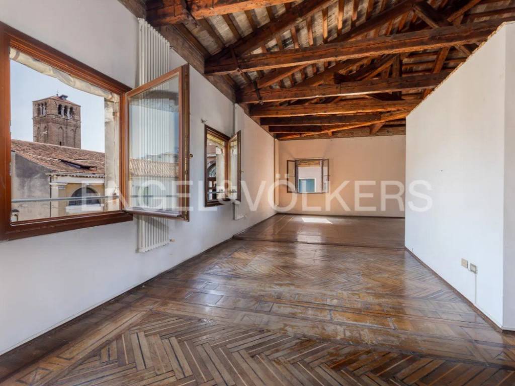 appartamento in vendita a Venezia in zona Sestiere Santa Croce