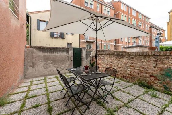 appartamento in vendita a Venezia in zona Sestiere Santa Croce