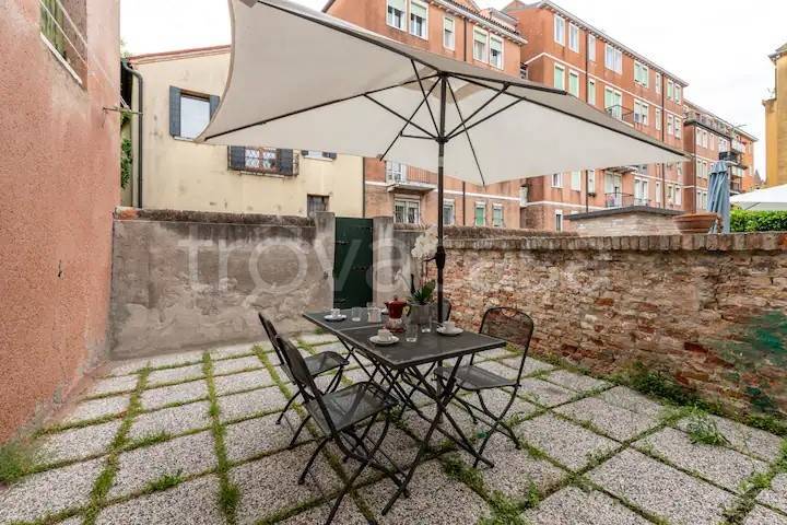 appartamento in vendita a Venezia in zona Sestiere Santa Croce