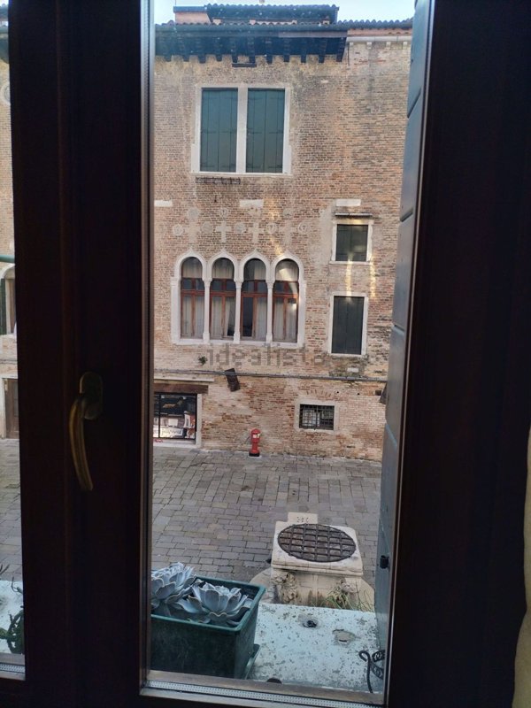 appartamento in vendita a Venezia in zona Sestiere Santa Croce