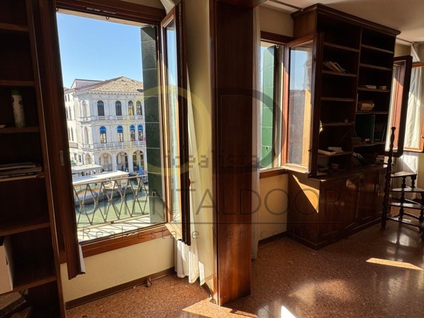 appartamento in vendita a Venezia in zona Sestiere San Polo
