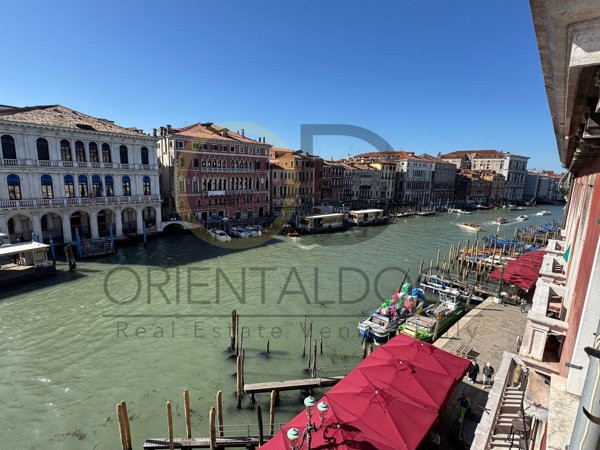 appartamento in vendita a Venezia in zona Sestiere San Polo