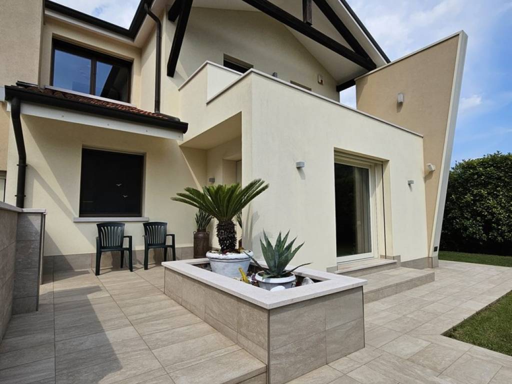 casa indipendente in vendita a Venezia in zona Zelarino