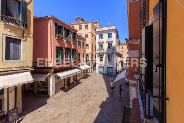 appartamento in vendita a Venezia in zona Sestiere San Polo
