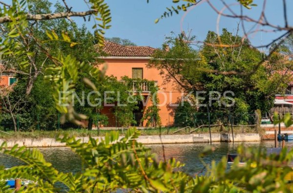 casa indipendente in vendita a Venezia in zona Lido di Venezia