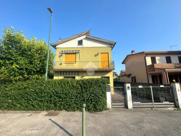 casa indipendente in vendita a Venezia in zona Zelarino