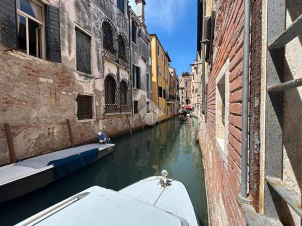 appartamento in vendita a Venezia in zona Sestiere Santa Croce
