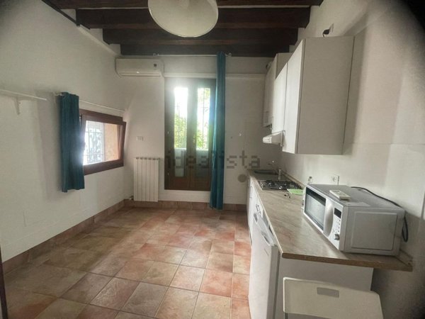 appartamento in vendita a Venezia in zona Sestiere Dorsoduro