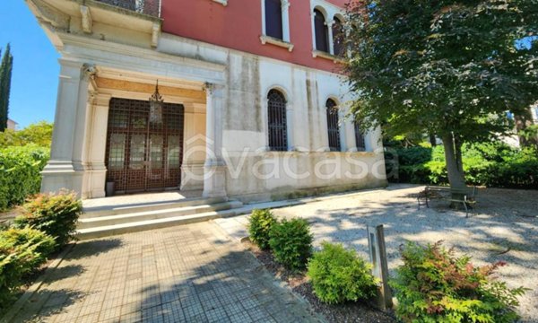 appartamento in vendita a Venezia in zona Lido di Venezia