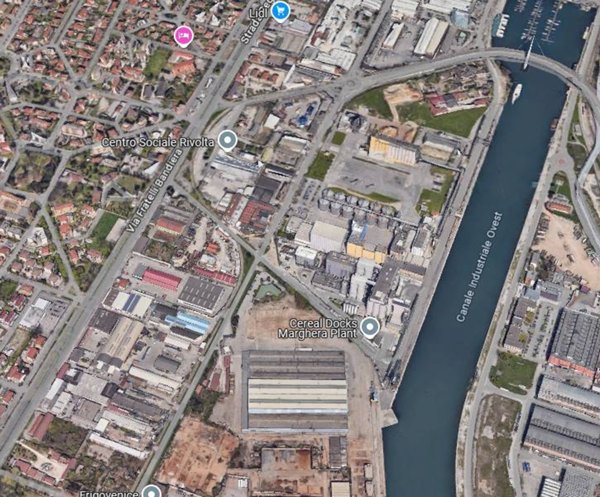 negozio in vendita a Venezia in zona Marghera