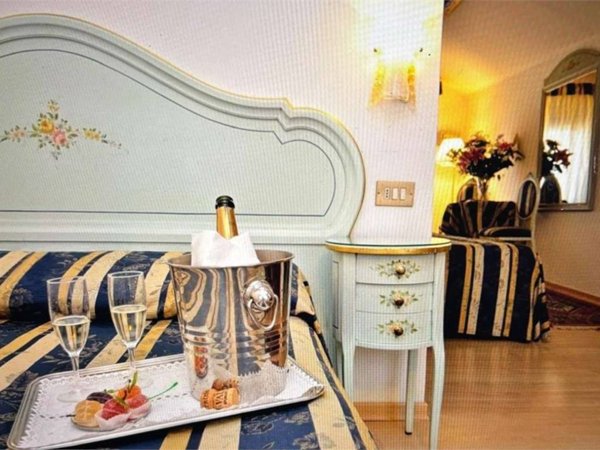 intera palazzina in vendita a Venezia in zona Sestiere San Marco