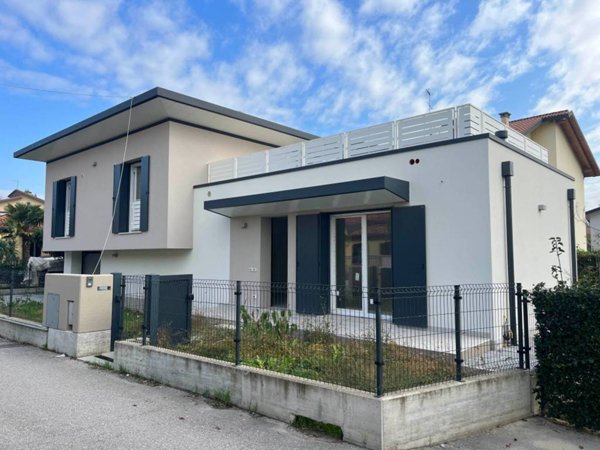 casa indipendente in vendita a Venezia in zona Favaro Veneto