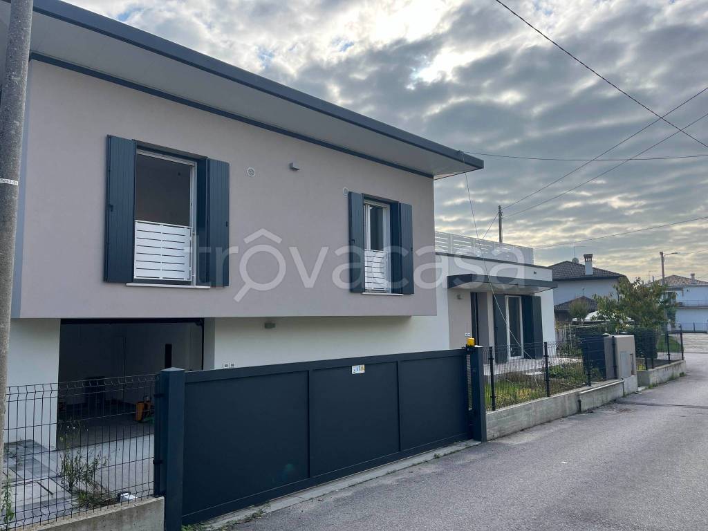 casa indipendente in vendita a Venezia in zona Campalto