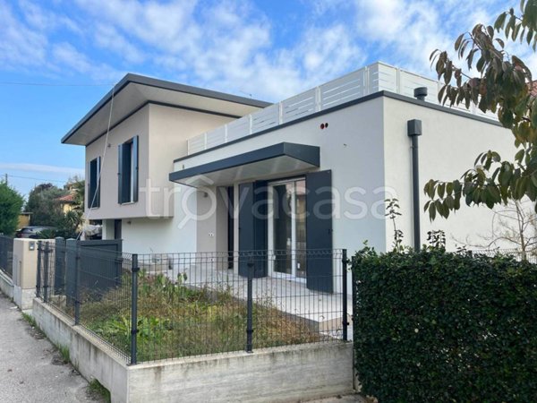 casa indipendente in vendita a Venezia in zona Campalto