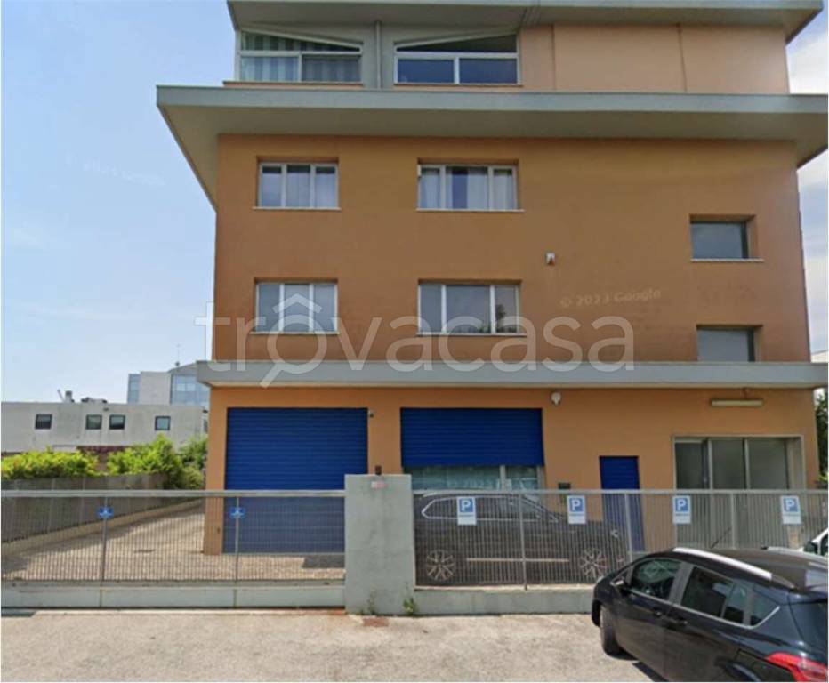 ufficio in vendita a Venezia in zona Mestre