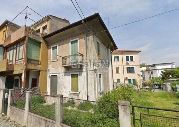 casa indipendente in vendita a Venezia in zona Marghera