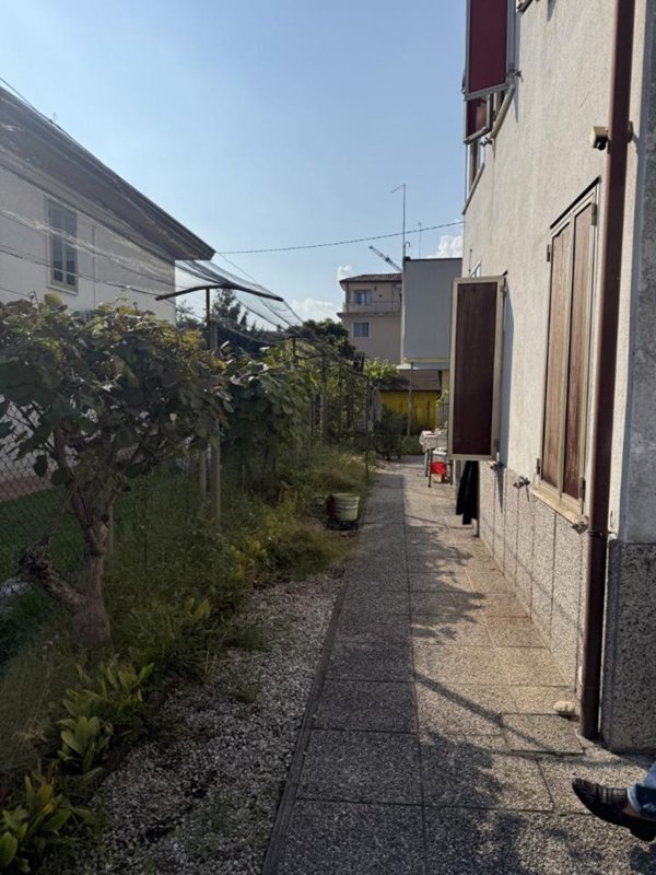 casa indipendente in vendita a Venezia in zona Marocco