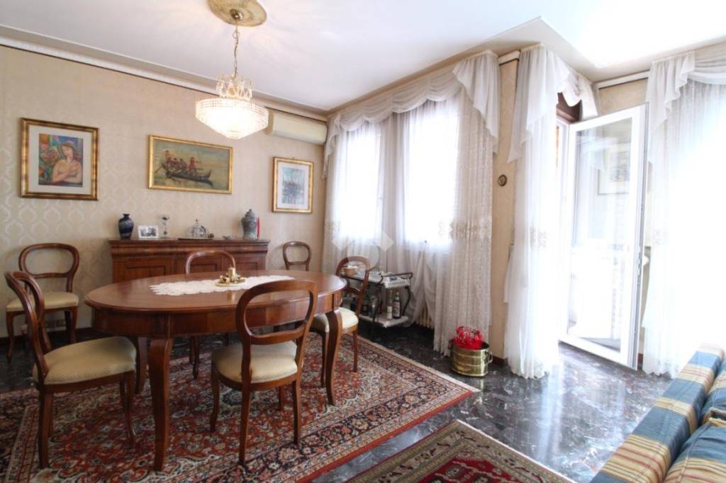 appartamento in vendita a Venezia in zona Mestre