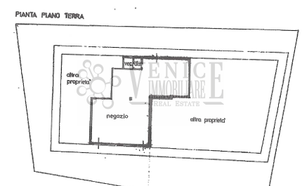 negozio in vendita a Venezia in zona Carpenedo