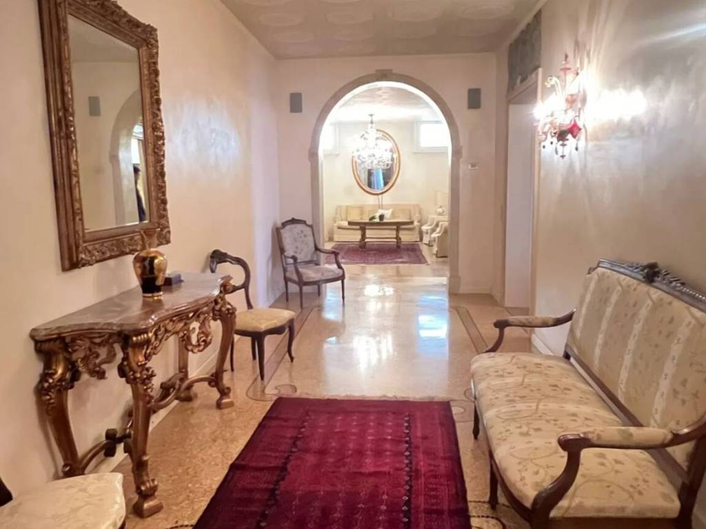 appartamento in vendita a Venezia in zona Sestiere San Marco