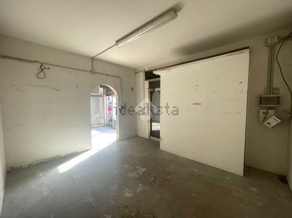 negozio in vendita a Venezia in zona Carpenedo
