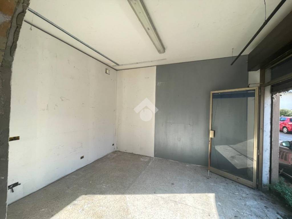 negozio in vendita a Venezia in zona Mestre