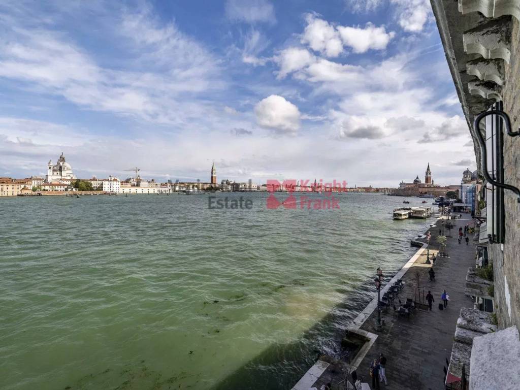 appartamento in vendita a Venezia in zona Giudecca