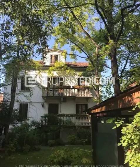 casa indipendente in vendita a Venezia in zona Lido di Venezia
